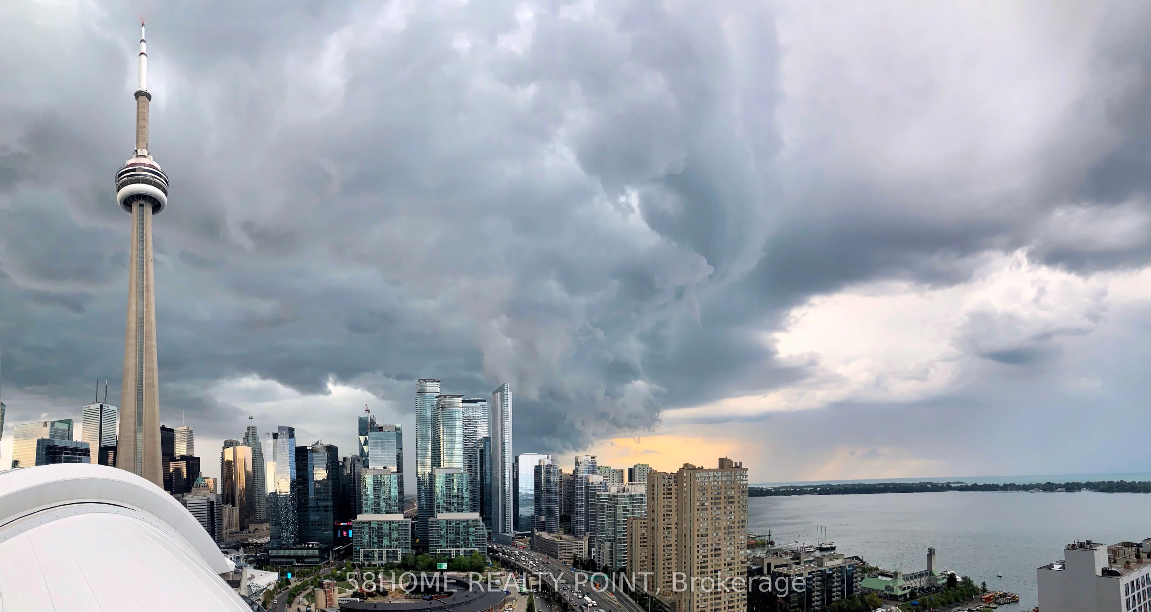 5 Mariner Terrace 3001, Toronto C01, ON M5V 3V6