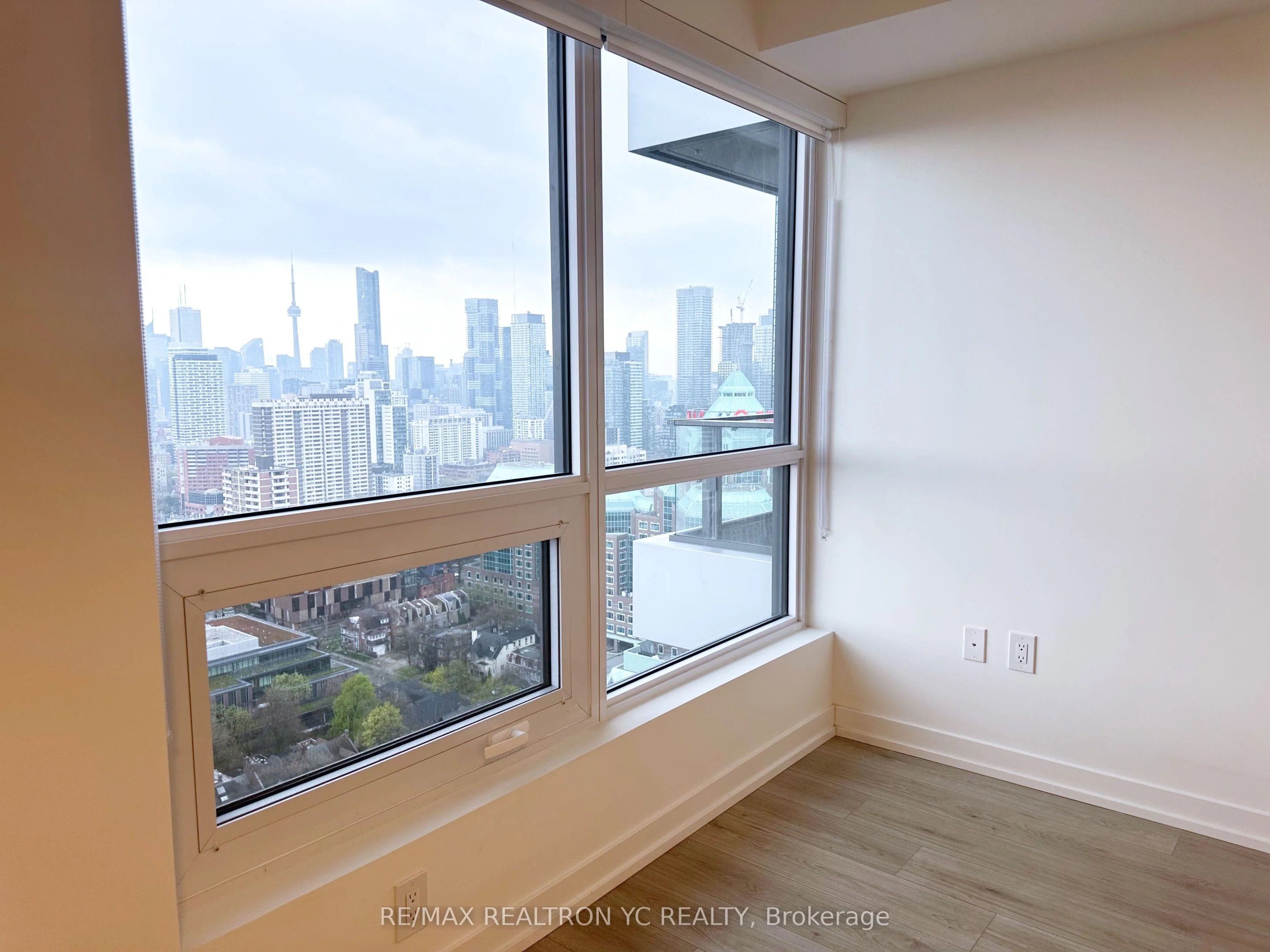 395 Bloor Street E 2712, Toronto C08, ON M4W 0B4