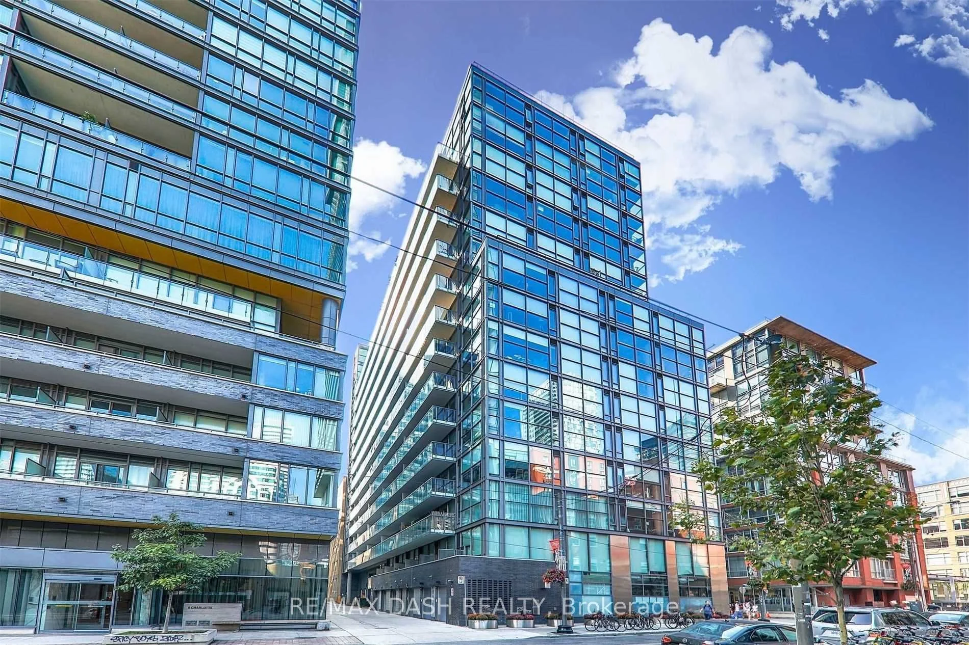 Condo Apartment in Toronto