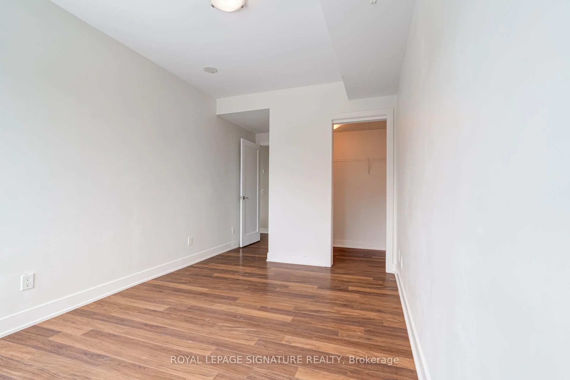 120 Homewood Avenue 1009, Toronto C08, ON M4Y 2J3