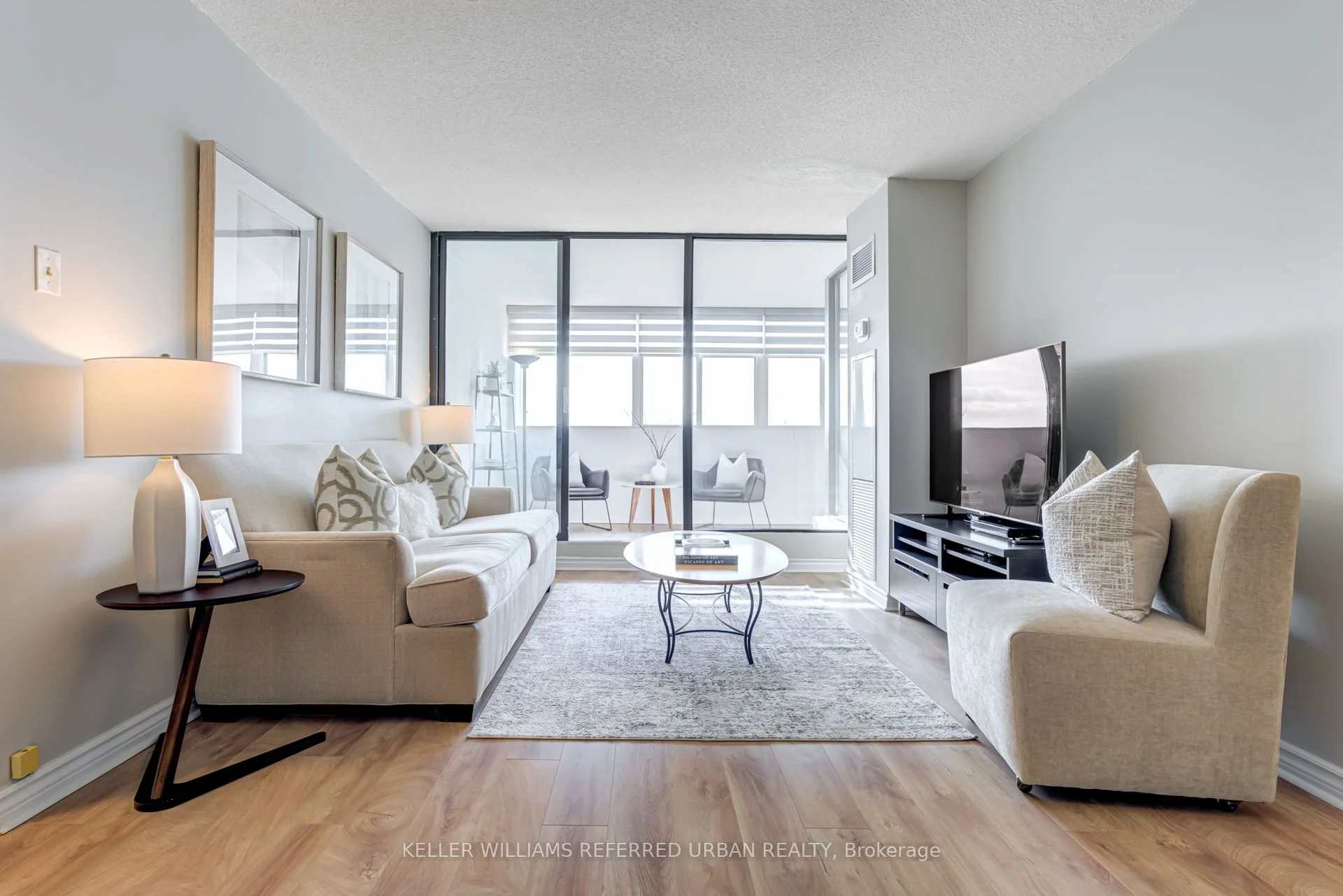 100 Antibes Drive 1605, Toronto C07, ON M2R 3N1