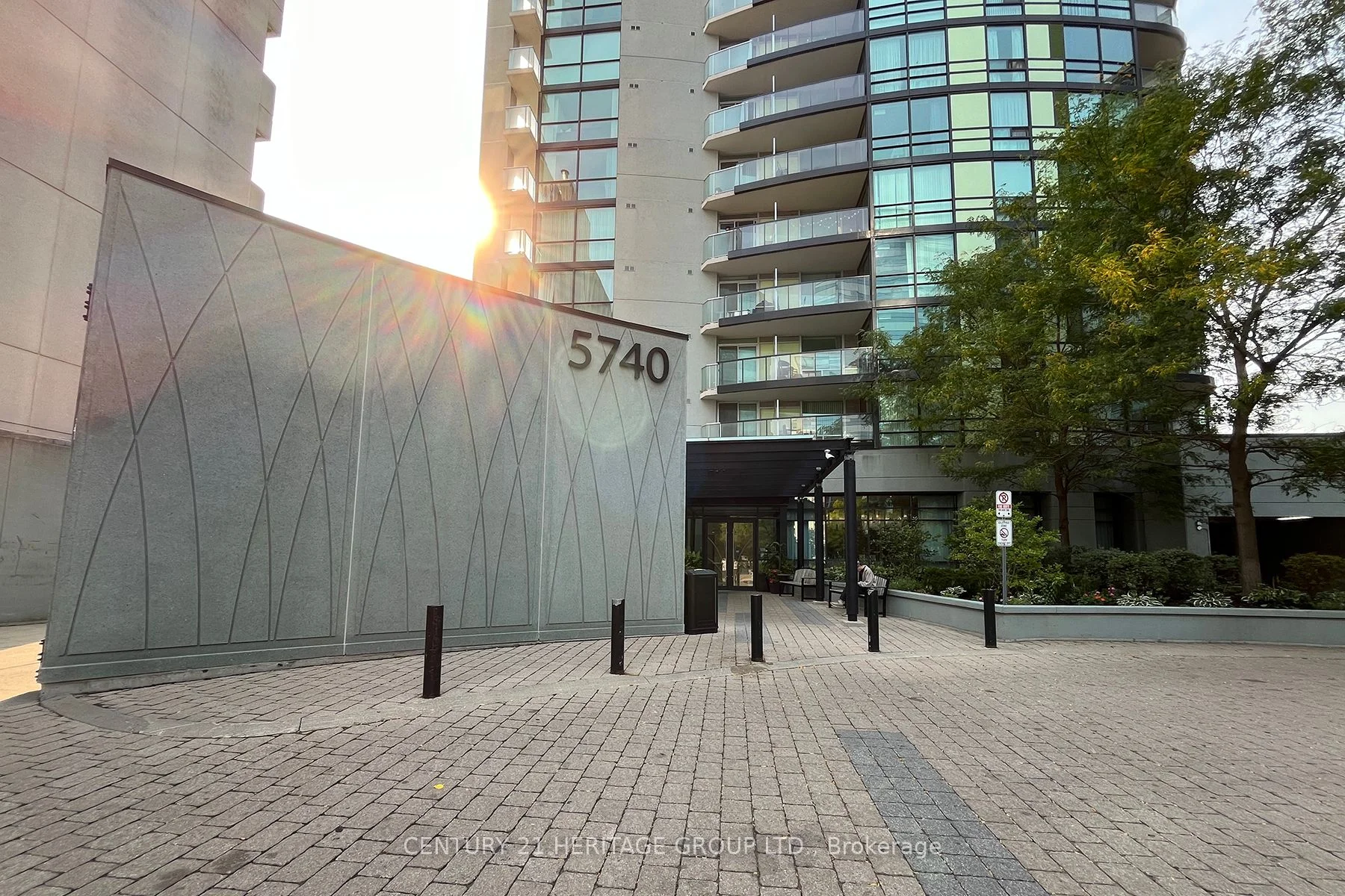 5740 Yonge Street 1801, Toronto C07, On M2m 0b1