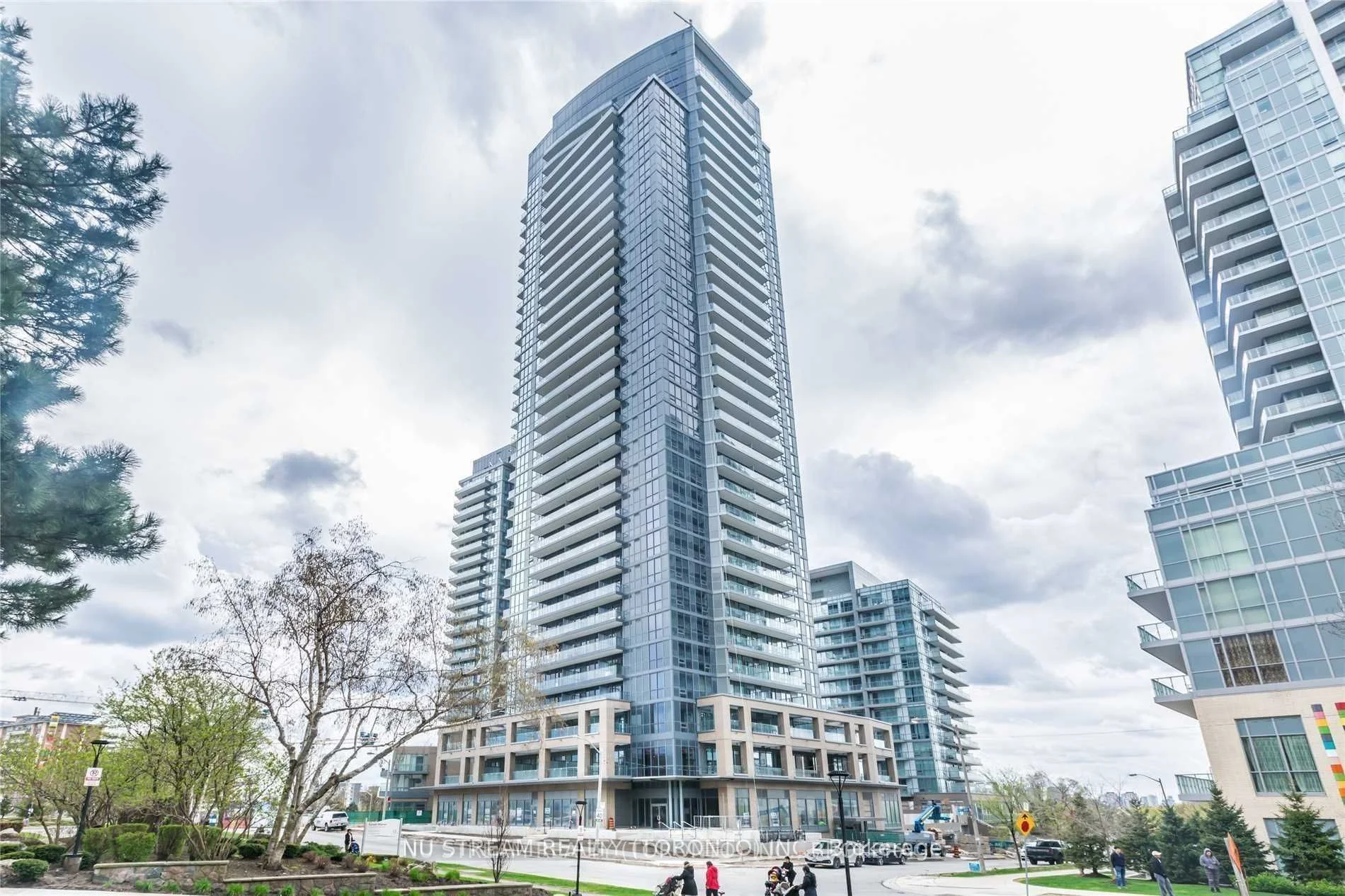 Condo Apartment in Toronto