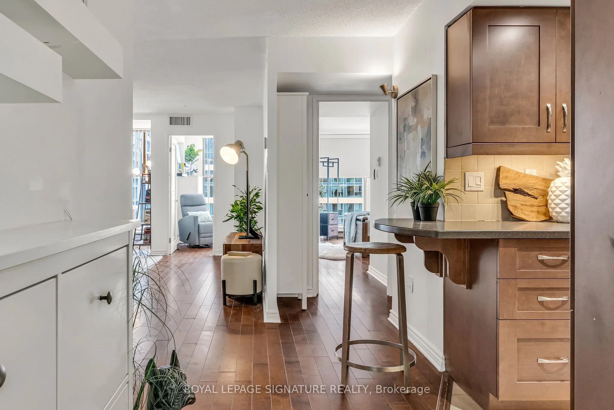 Condo Apartment in Toronto