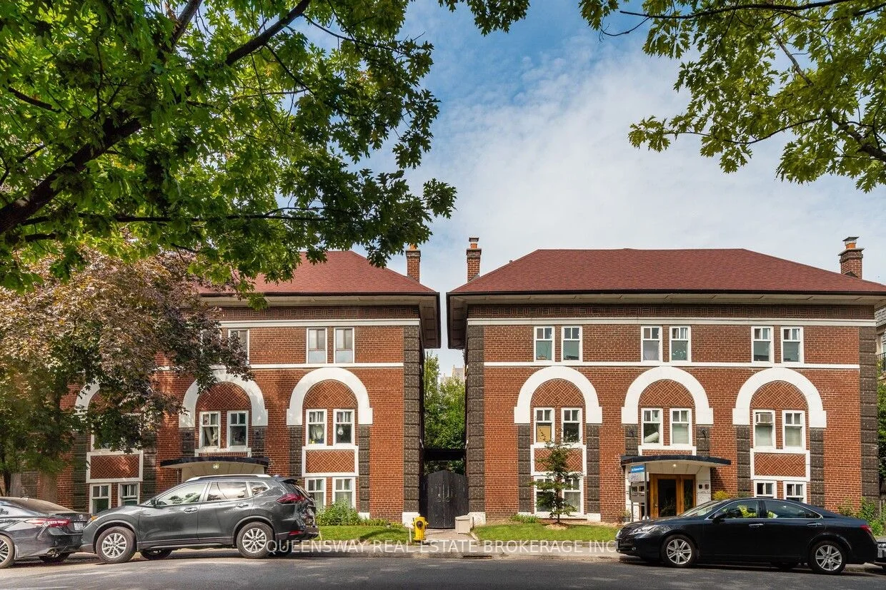 Multiplex in Toronto