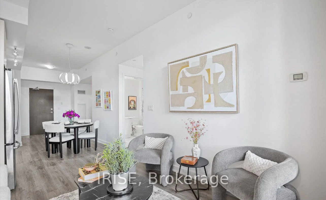 50 Bruyeres Mews S 718, Toronto C01, ON M5V 0H8
