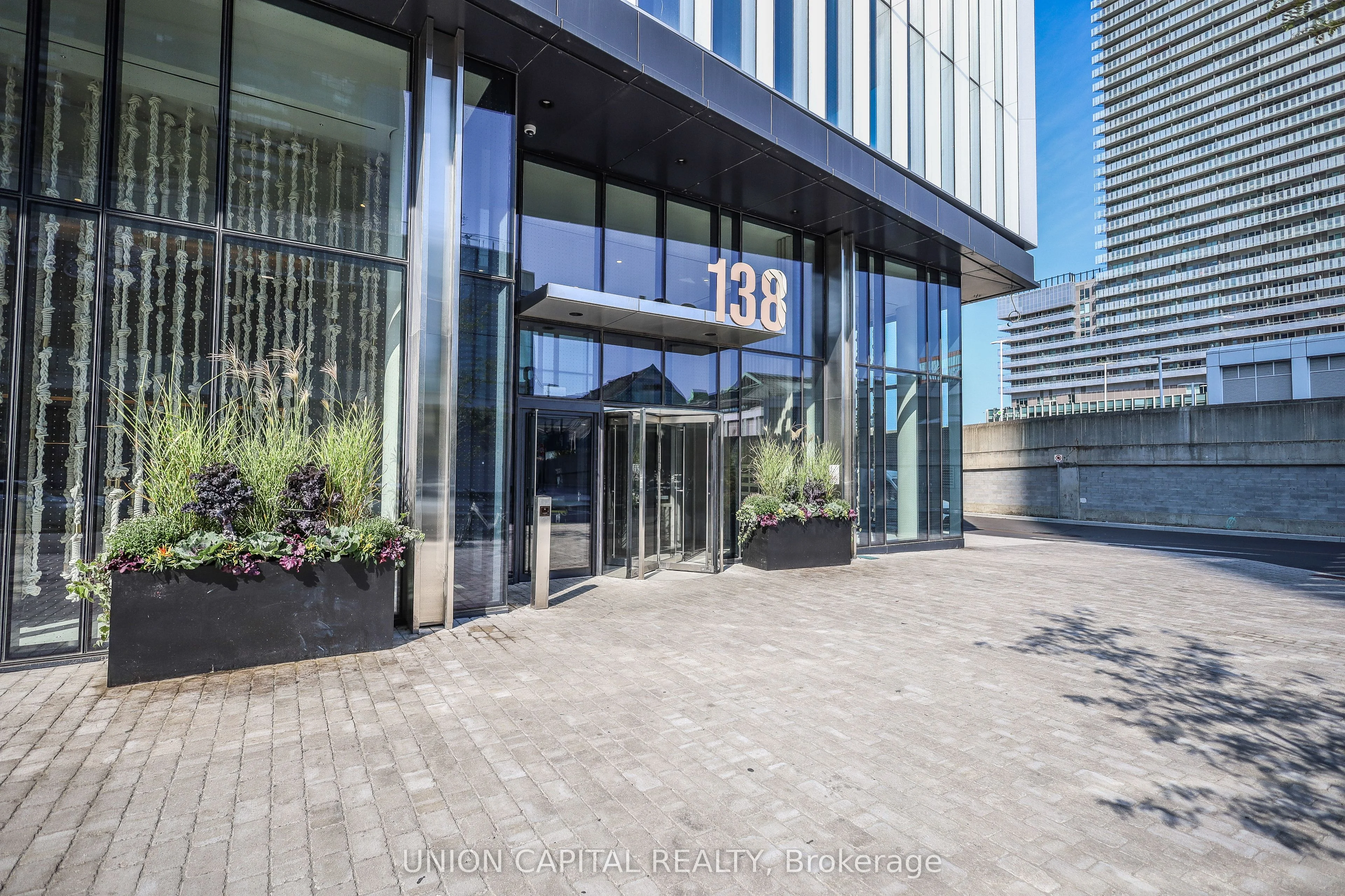 138 Downes Street 1511, Toronto C08, ON M5E 0E4
