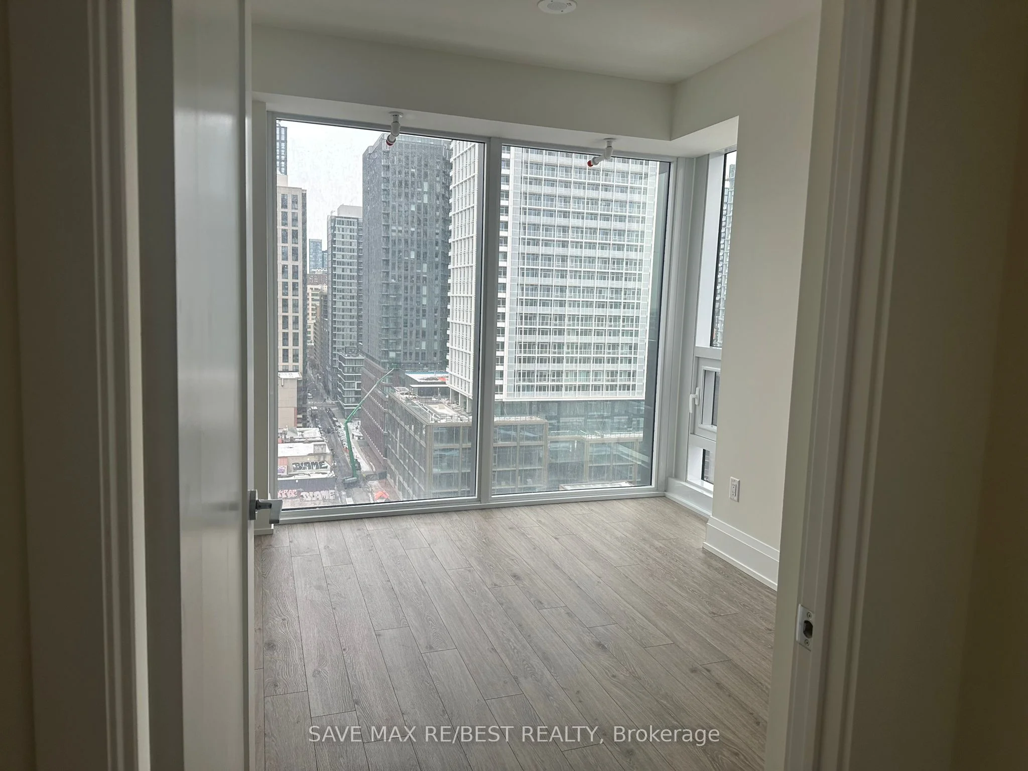 89 Church Street W 1904, Toronto C08, ON M5C 2G3