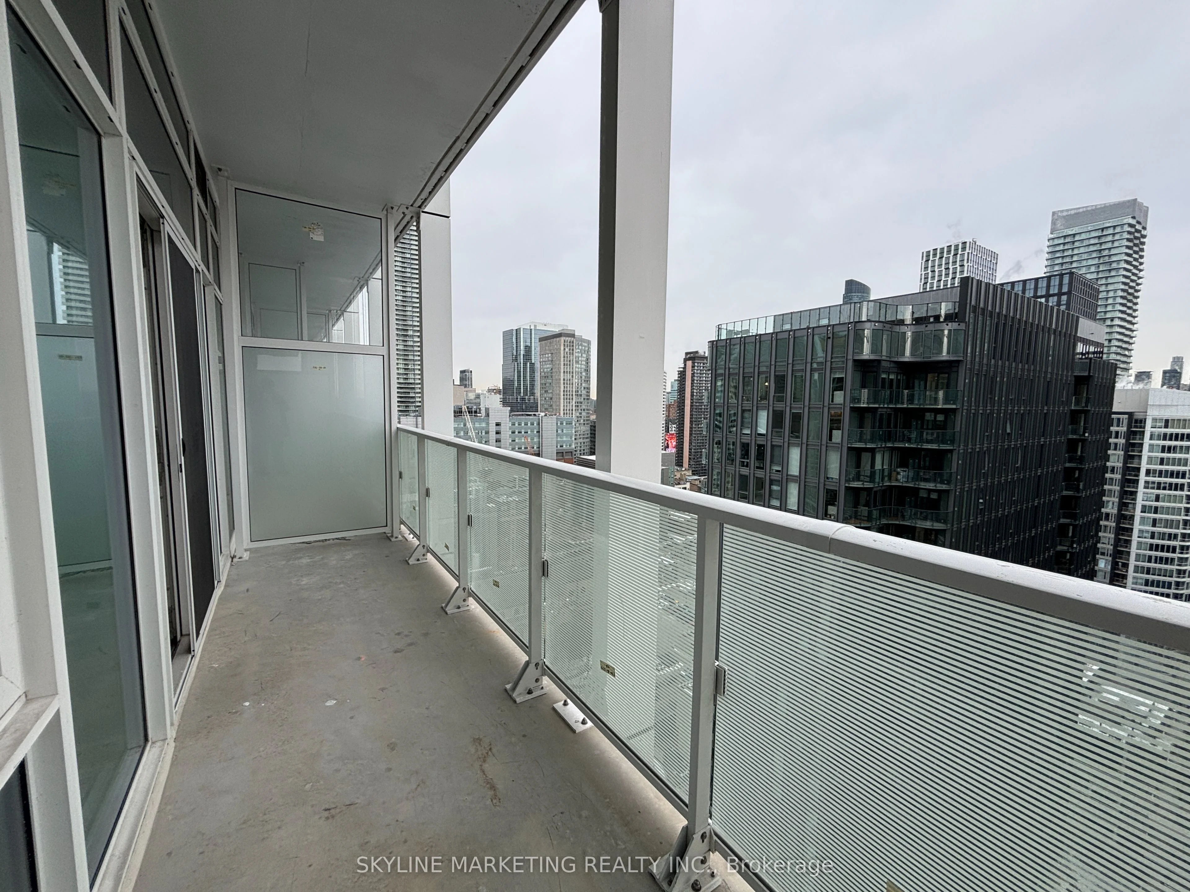 88 Queen Street E 2916, Toronto C08, ON M5C 0B6