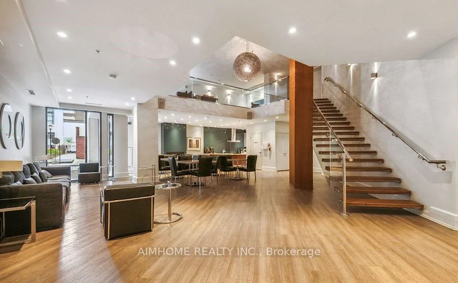 111 Elizabeth Street 912, Toronto C01, On M5g 1p7