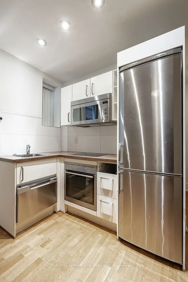 56 Maitland Street 106, Toronto C08, ON M4Y 1C5