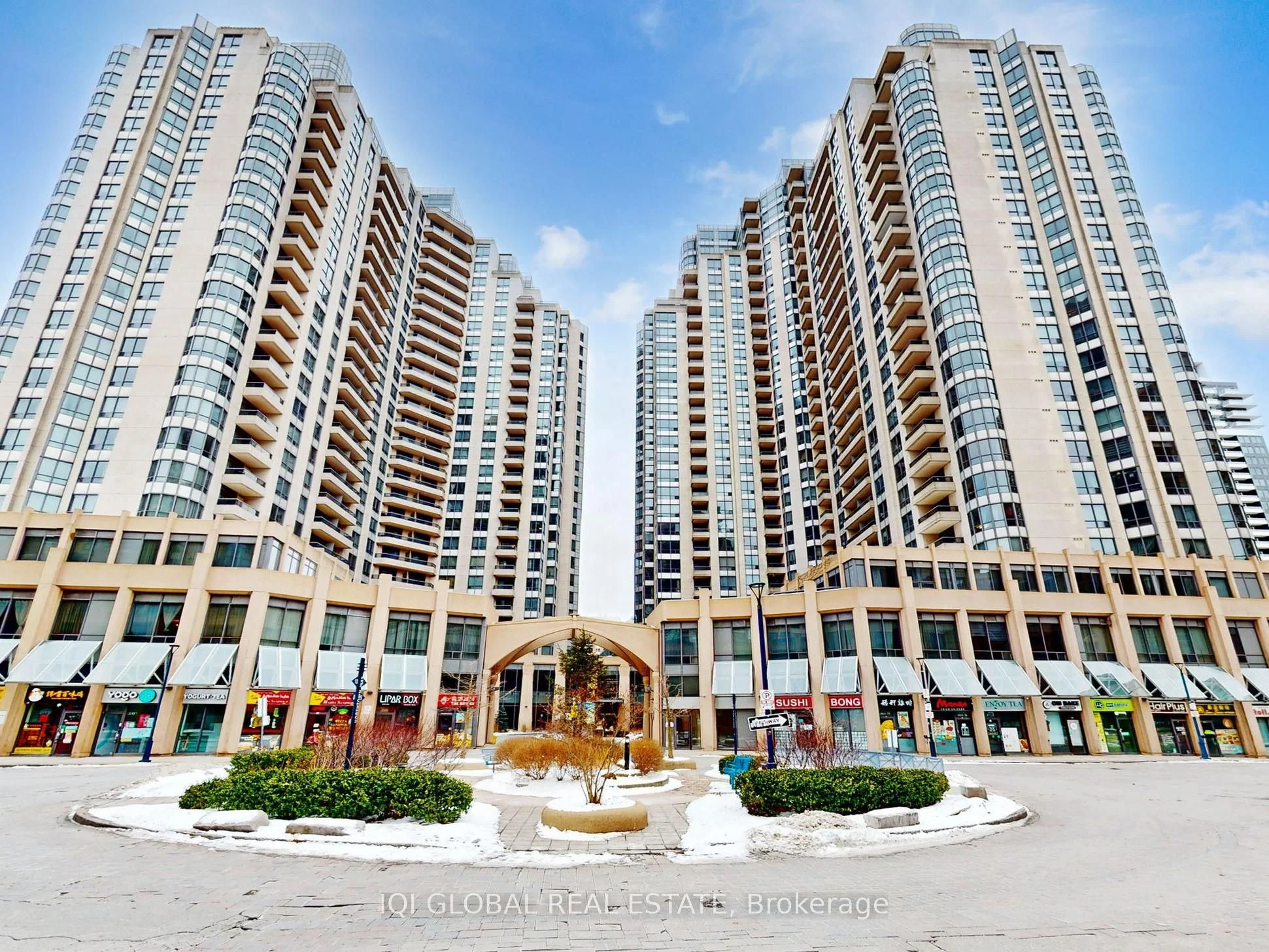 Condo Apartment in Toronto