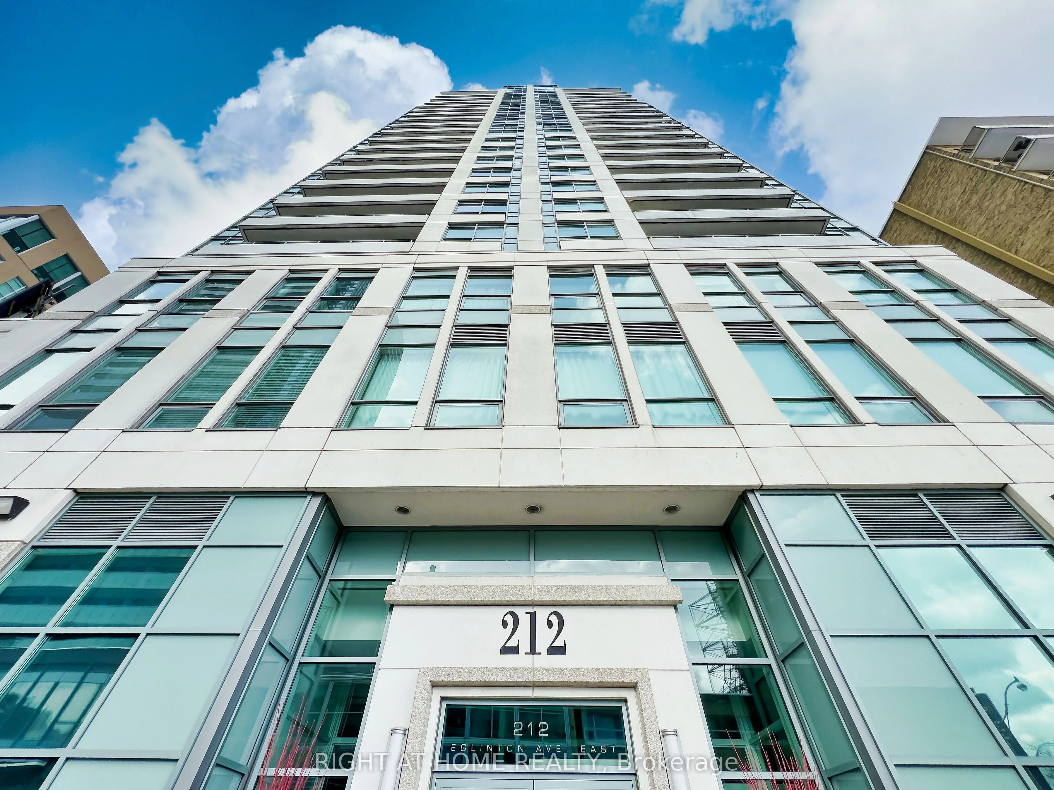 Condo Apartment in Toronto