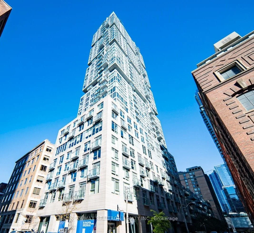 30 Nelson Street 904, Toronto C01, On M5v 0h5