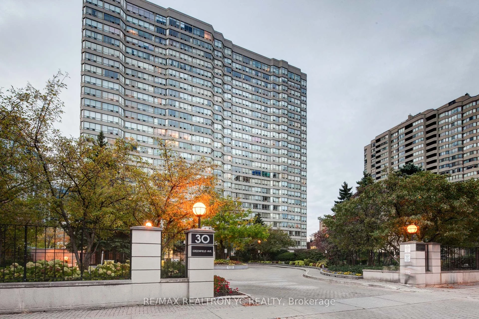 30 Greenfield Avenue 514, Toronto C14, On M2n 6n3