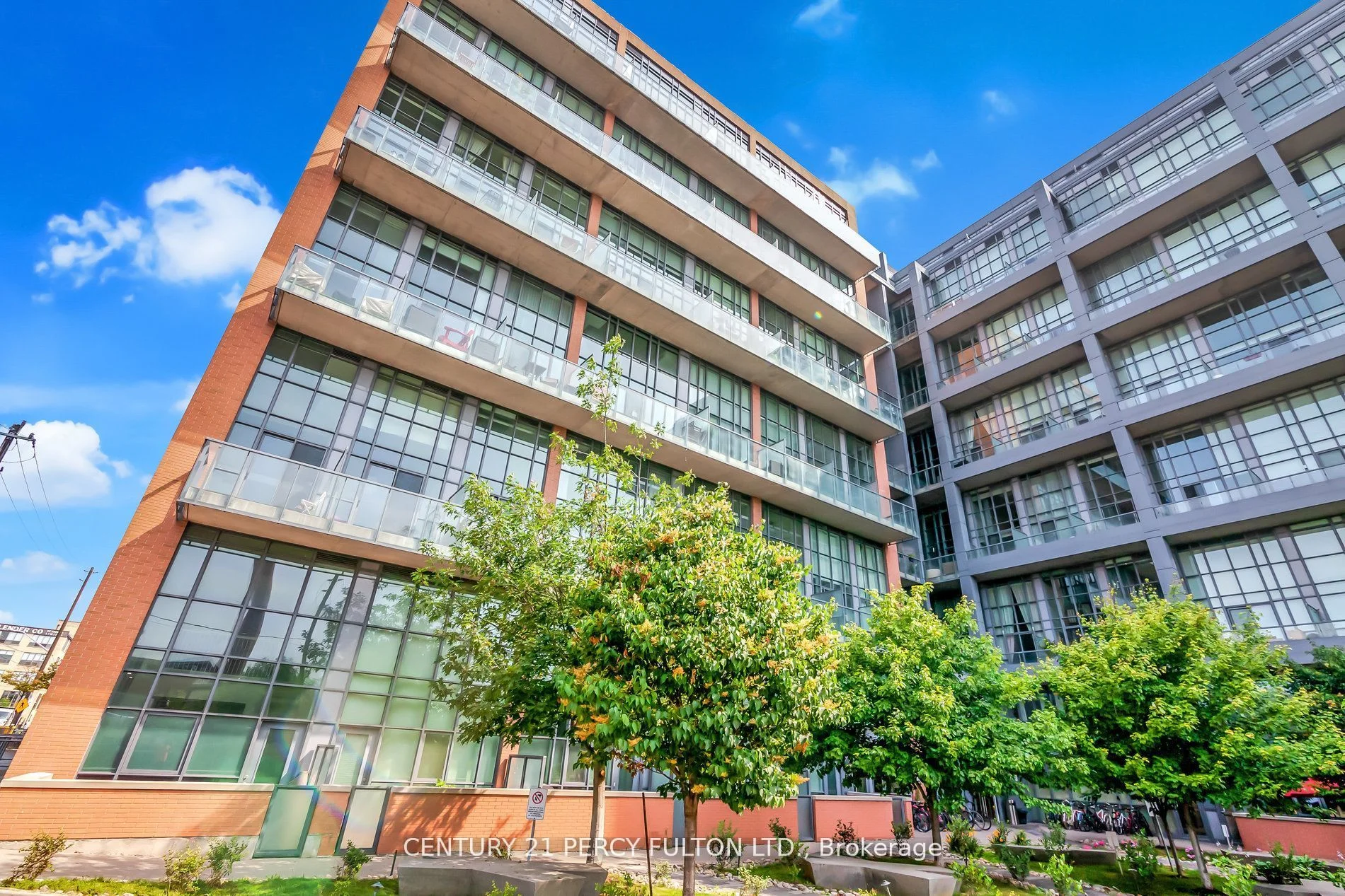 5 Hanna Street 325, Toronto C01, On M6k 0b3