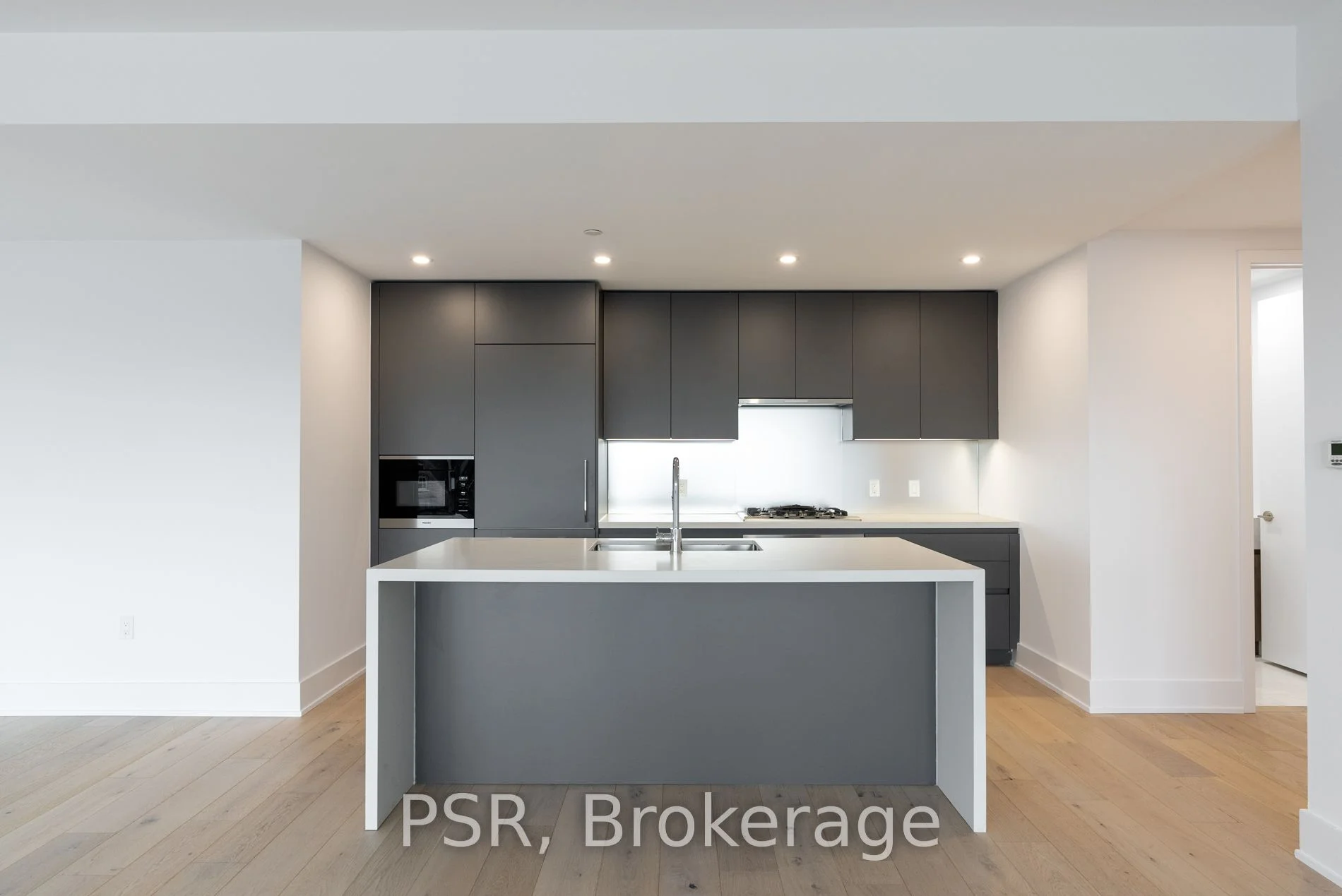 346 Davenport Road 304, Toronto C02, On M5r 1k6
