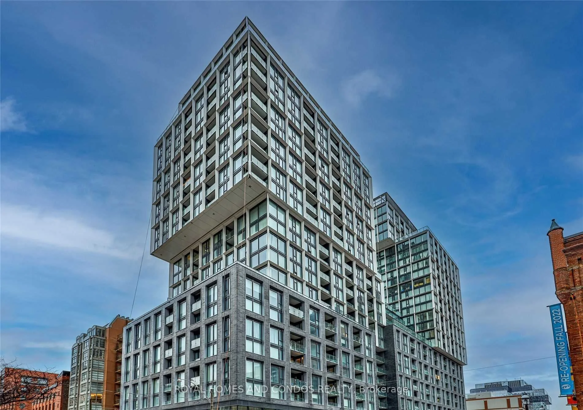 Condo Apartment in Toronto