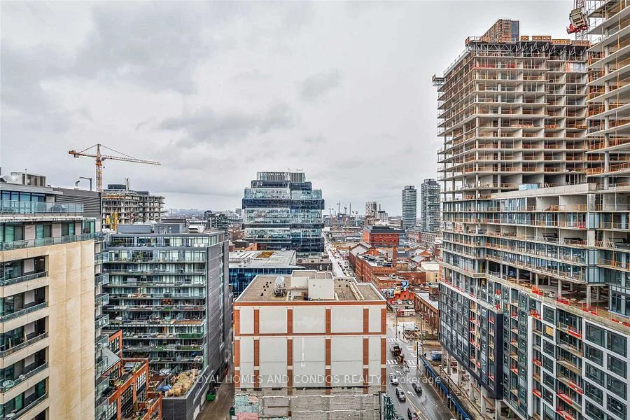 158 Front Street E 1611, Toronto C08, ON M5A 0K9