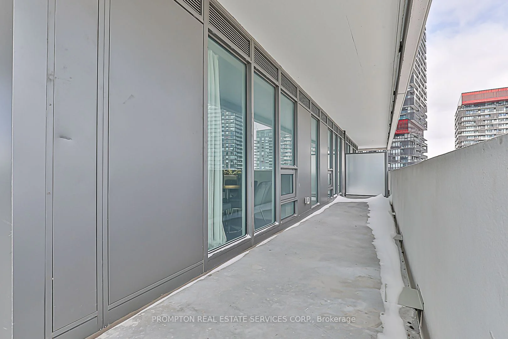 2221 YONGE Street 2203, Toronto C10, ON M4S 2B4