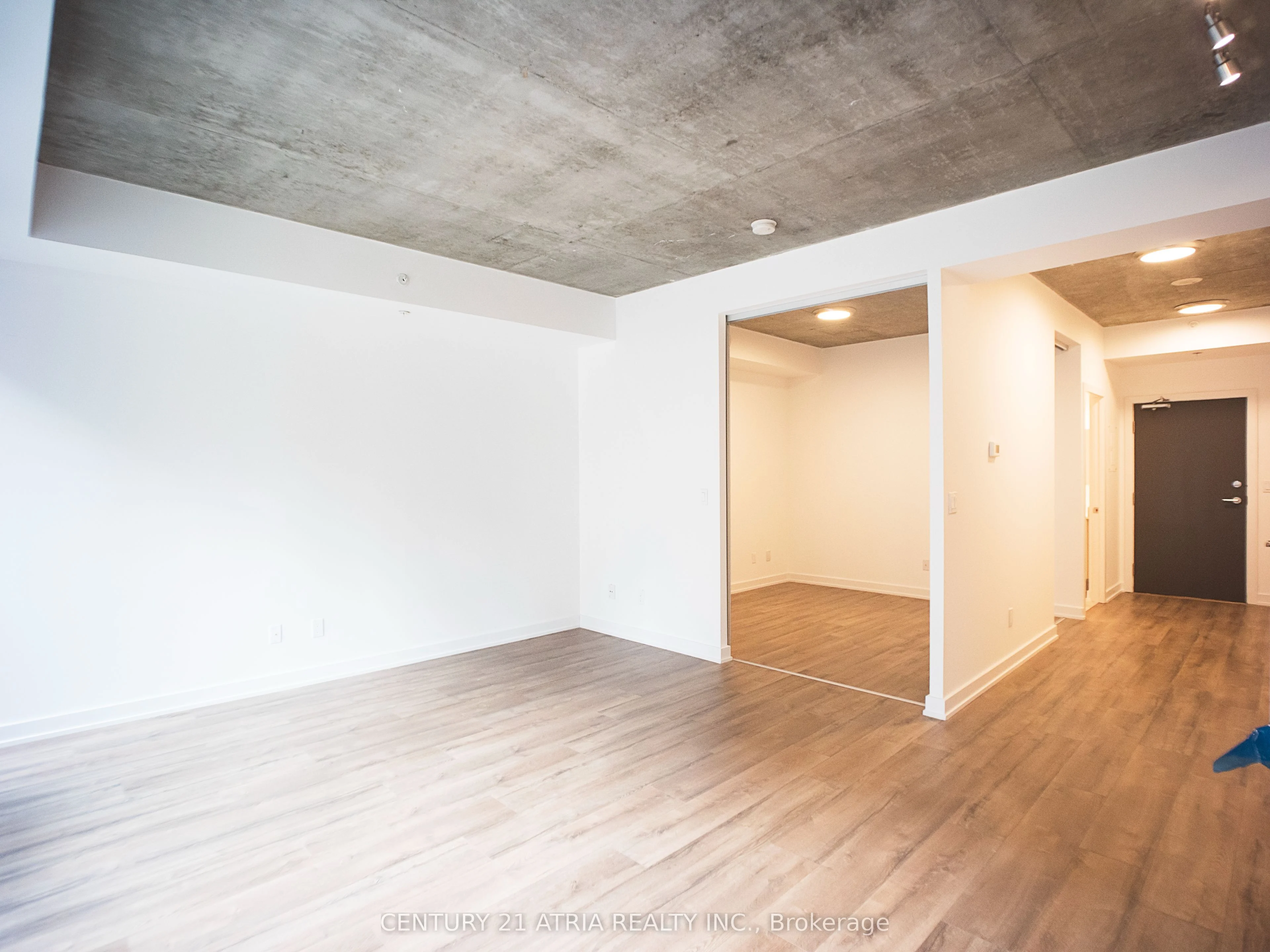 32 Camden Street 311, Toronto C01, On M5v 0g4