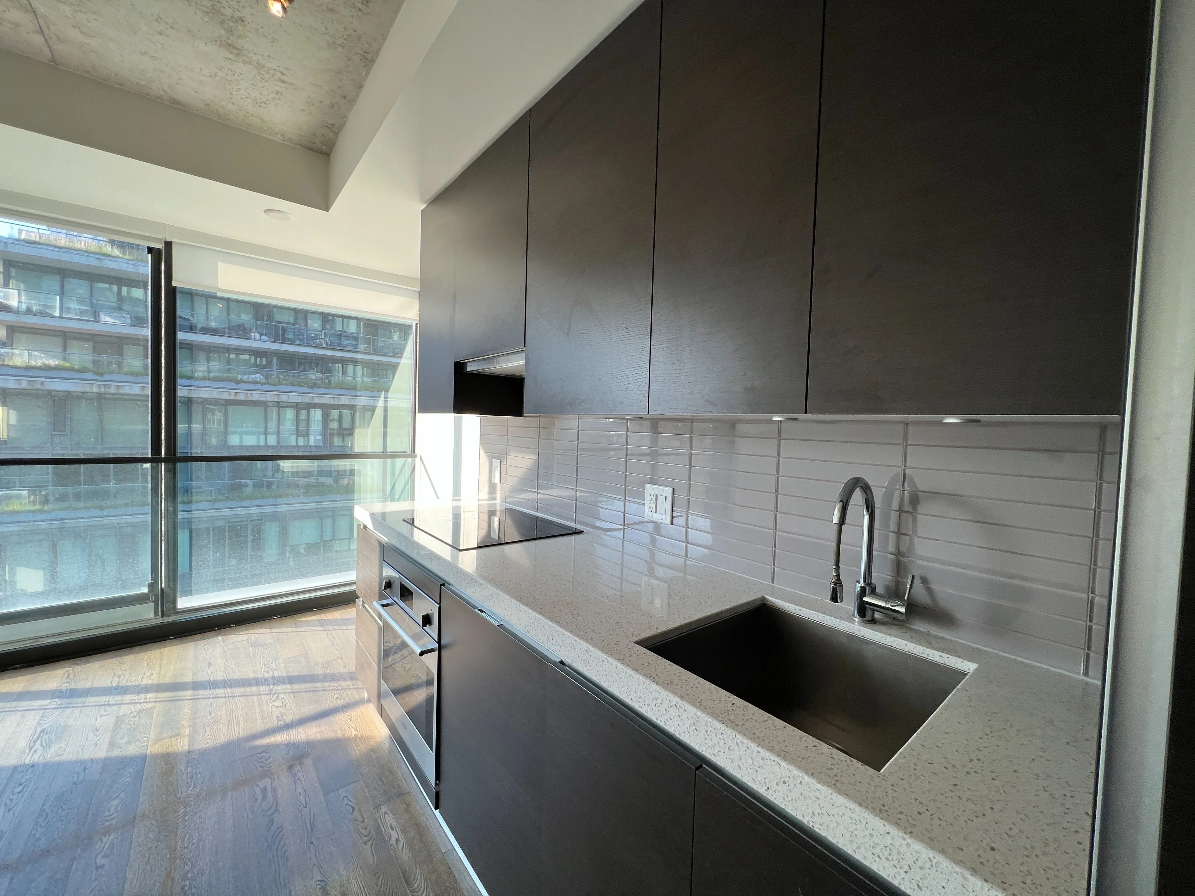 629 King Street W 720, Toronto C01, On M5v 1m5