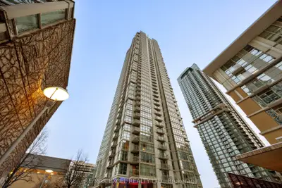35 Mariner Terrace 2603, Toronto C01, On M5v 3v9