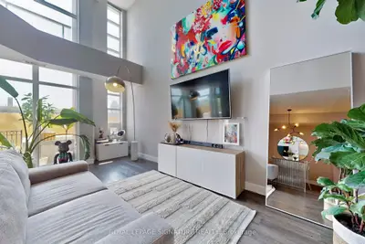 6 Pirandello Street Th10, Toronto C01, On M6k 0b1