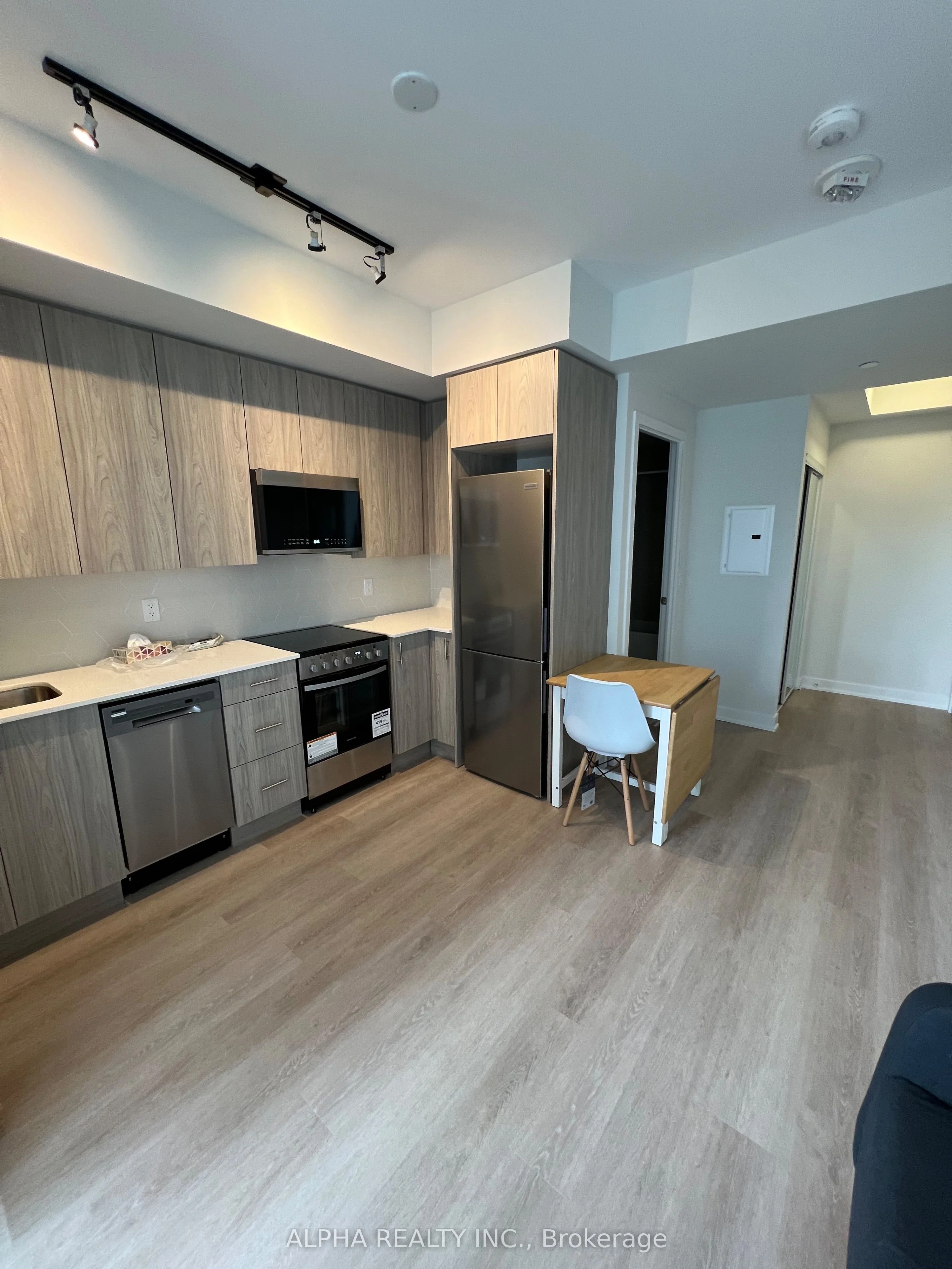 15 Ellerslie Avenue 803, Toronto C07, ON M2N 0L7