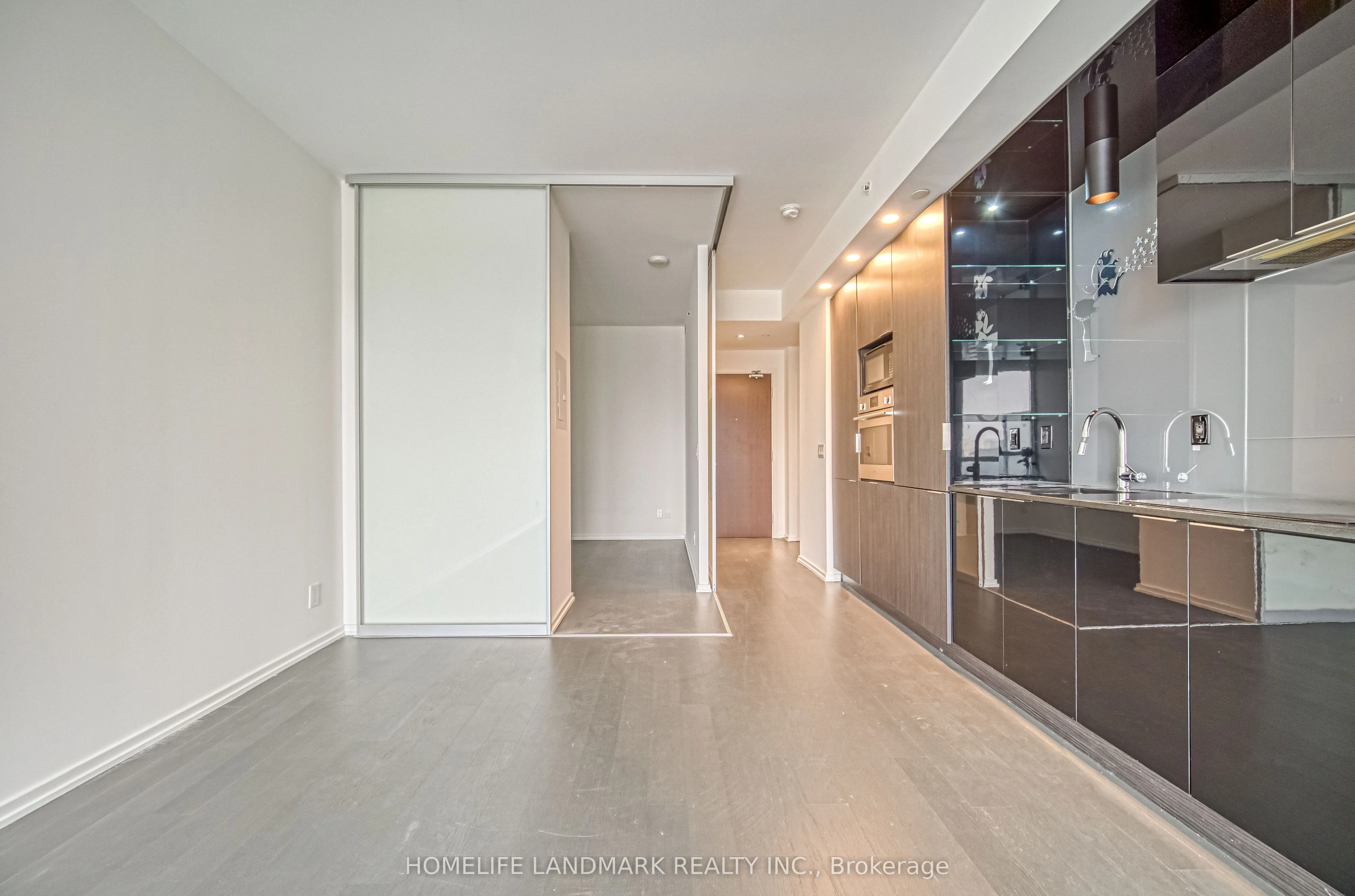 70 Temperance Street 4701, Toronto C01, ON M5H 4E8