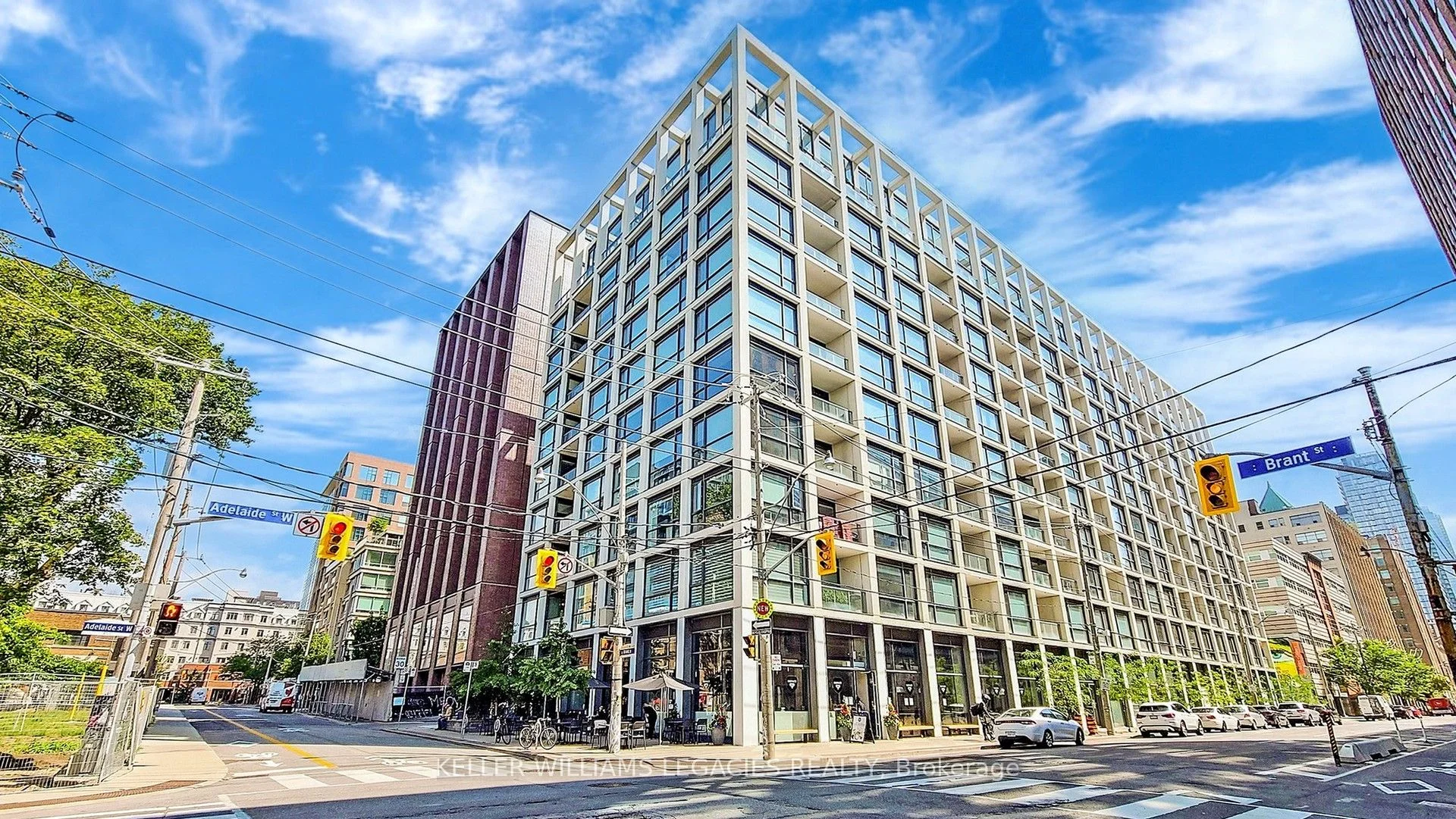 Condo Apartment in Toronto