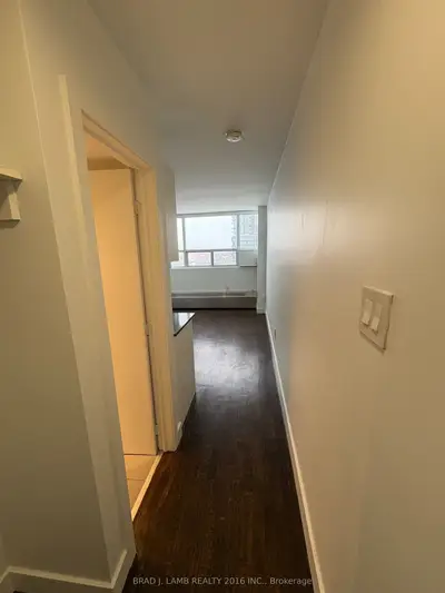 730 St Clarens Avenue E 714, Toronto W02, On M6h 4e8