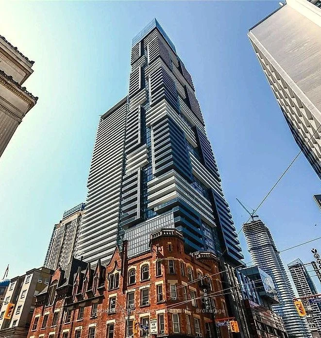 7 Grenville Street 5613, Toronto C01, On M4y 0e9