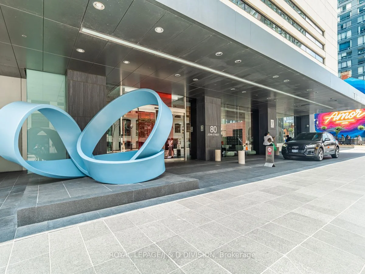 80 John Street 1312, Toronto C01, On M5v 3x4