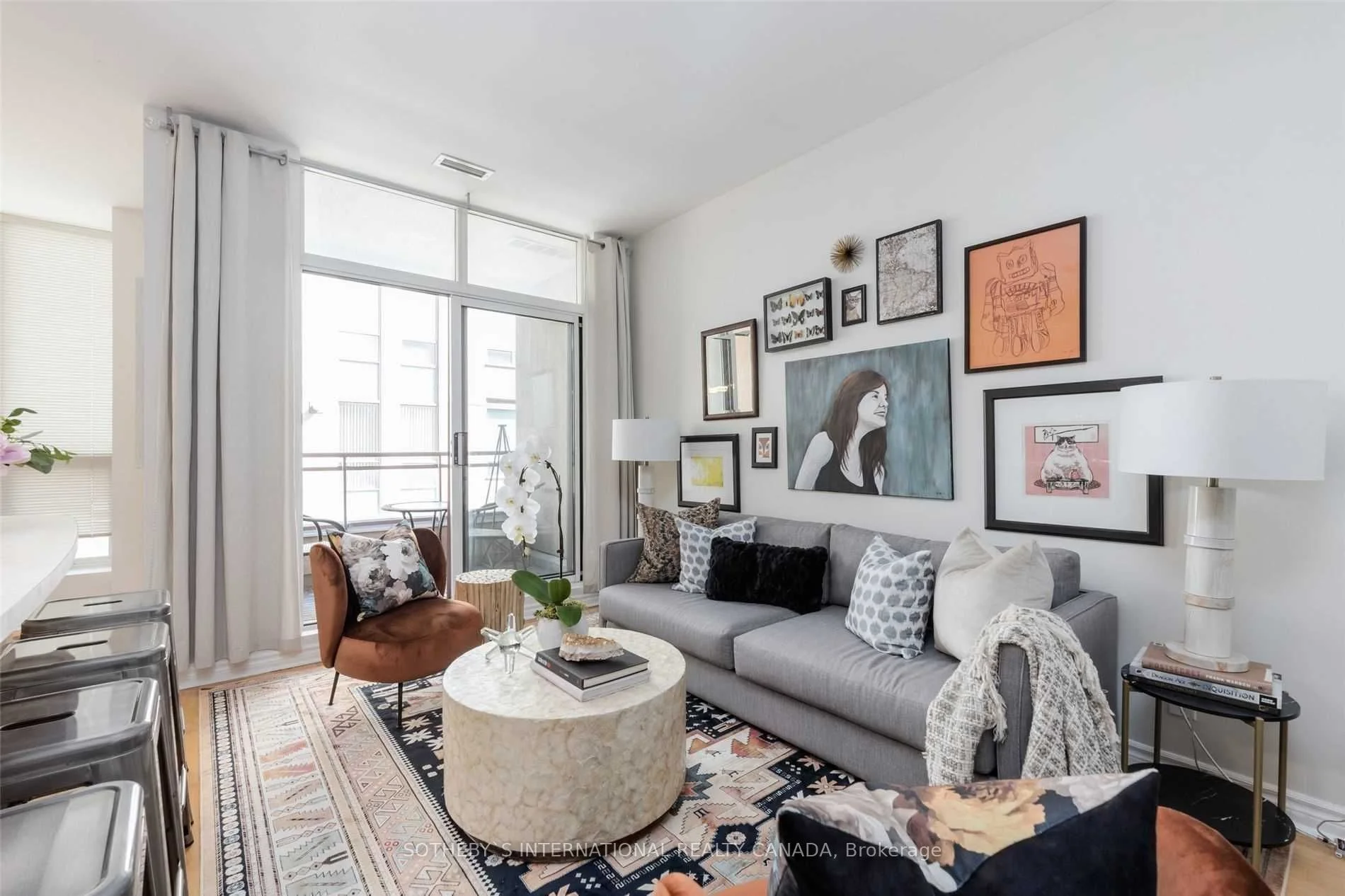 Condo Apartment in Toronto