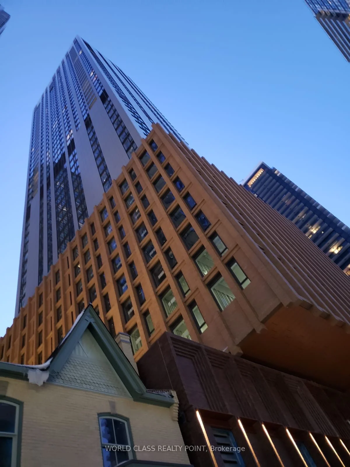 28 Widmer Street 4825, Toronto C01, On M5v 0t2