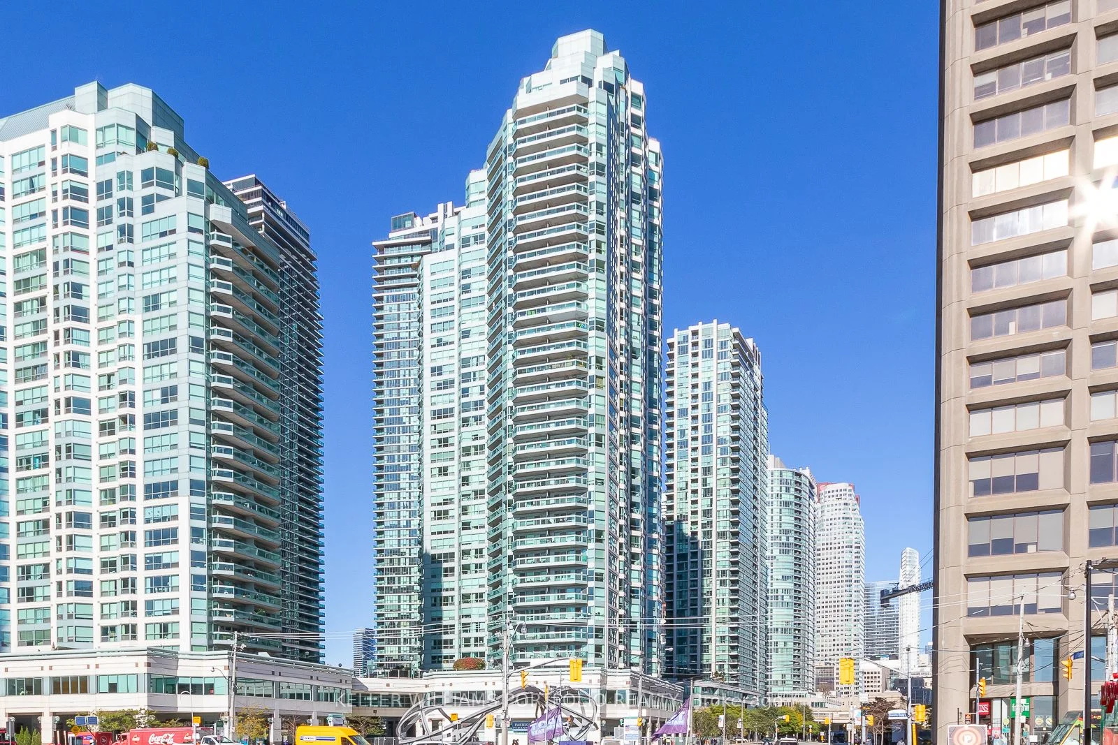 Condo Apartment in Toronto
