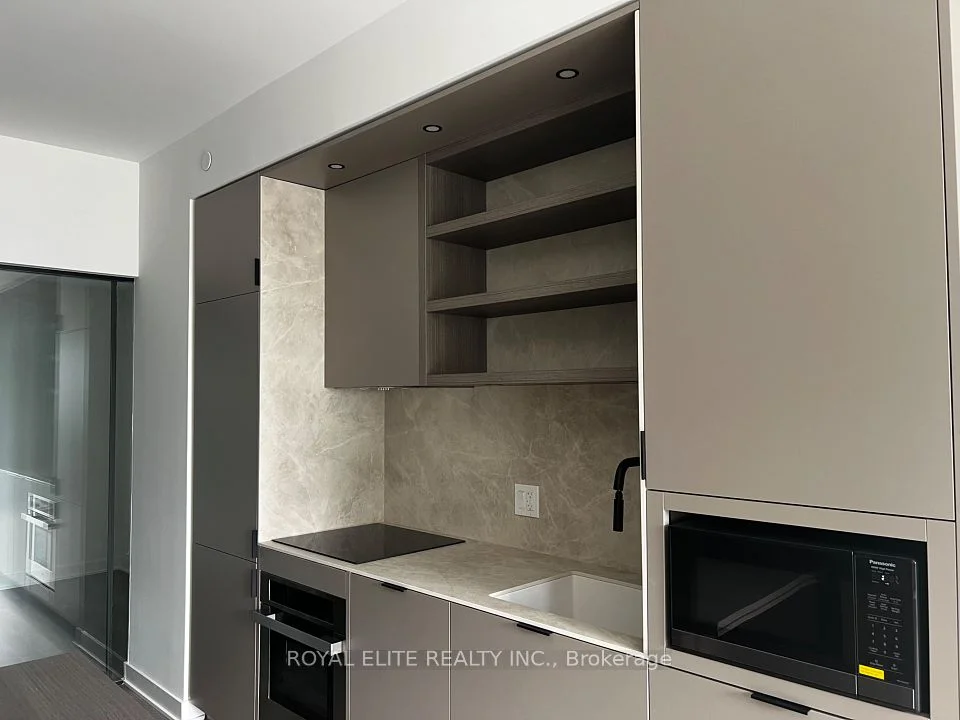 55 Charles Street E 1704, Toronto C08, ON M4Y 0J1