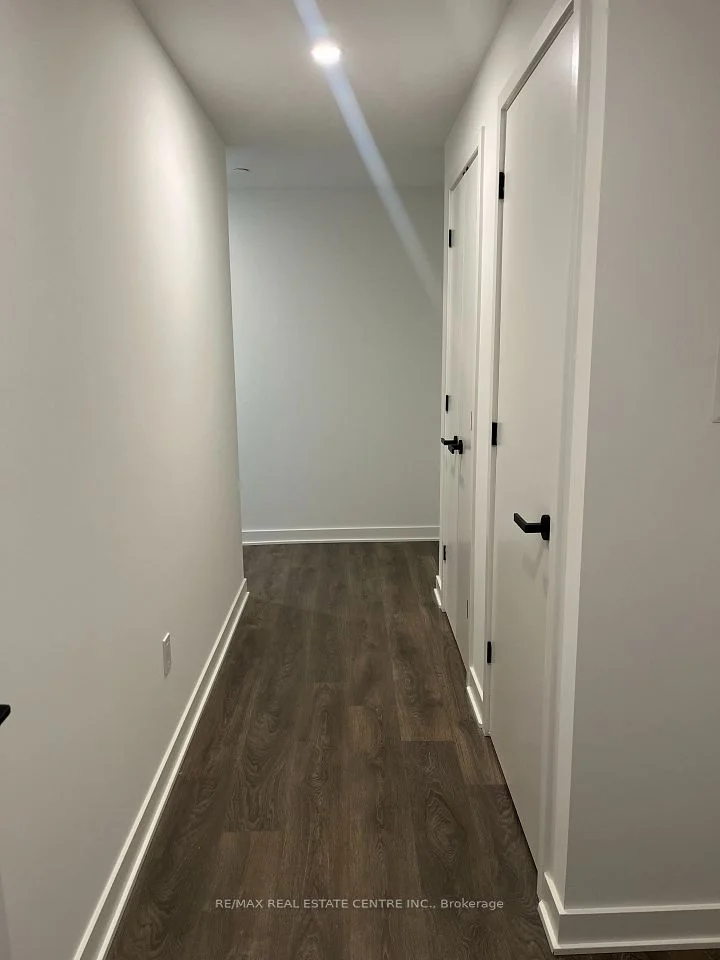 55 Charles Street E 2704, Toronto C08, ON M4Y 0J1
