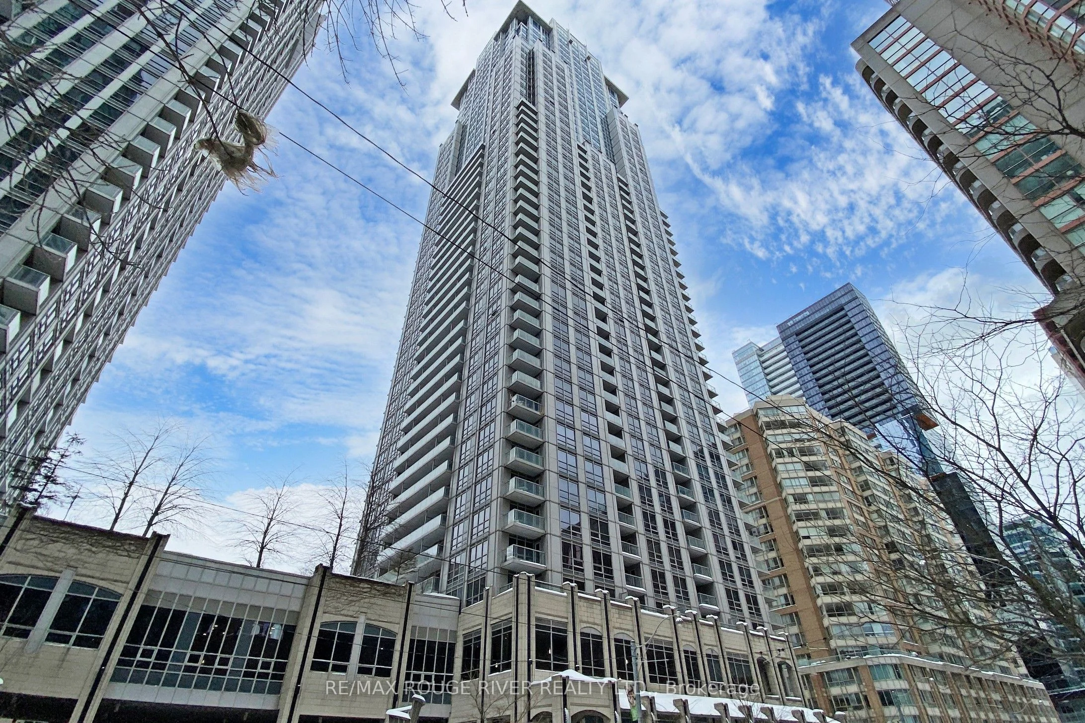 Condo Apartment in Toronto