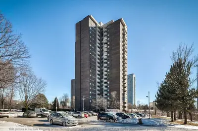 10 Muirhead Road 609, Toronto C15, On M2j 4p9