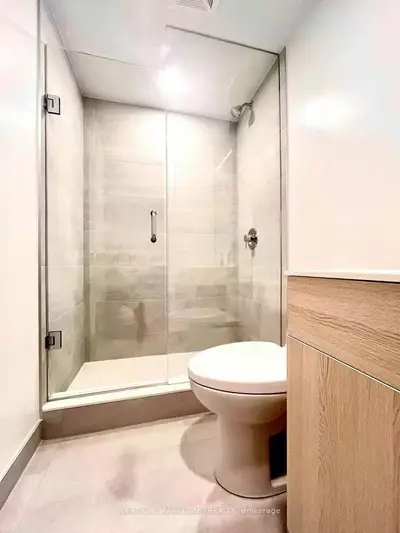 28 Eastern Avenue 209, Toronto C08, On M5a 1h5