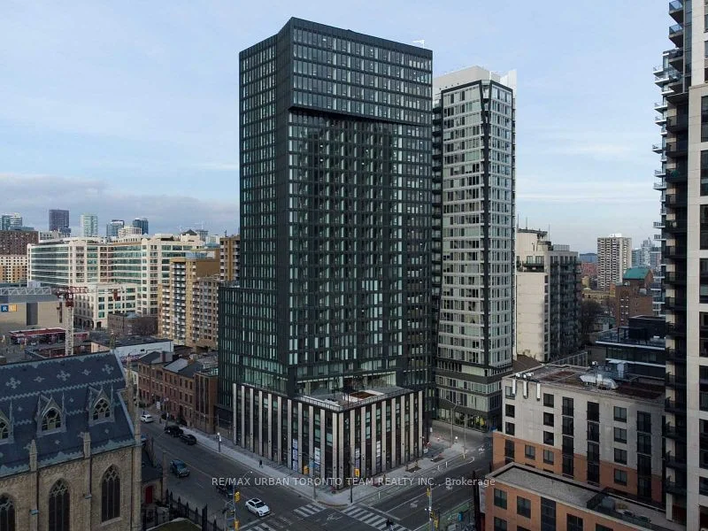 60 Shuter Street 1906, Toronto C08, On M5b 1a8