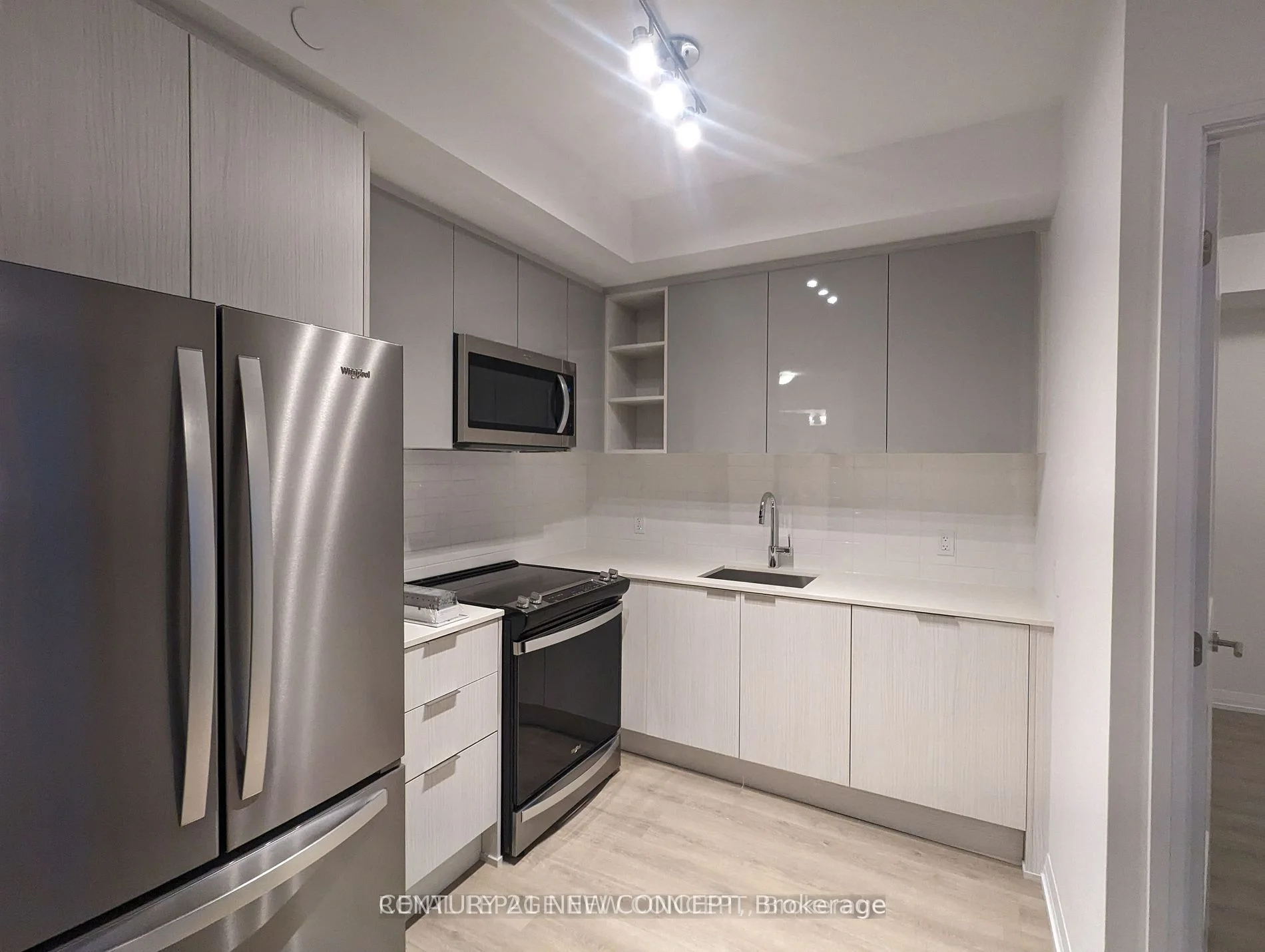 50 Dunfield Avenue 811, Toronto C10, On M4s 0e4