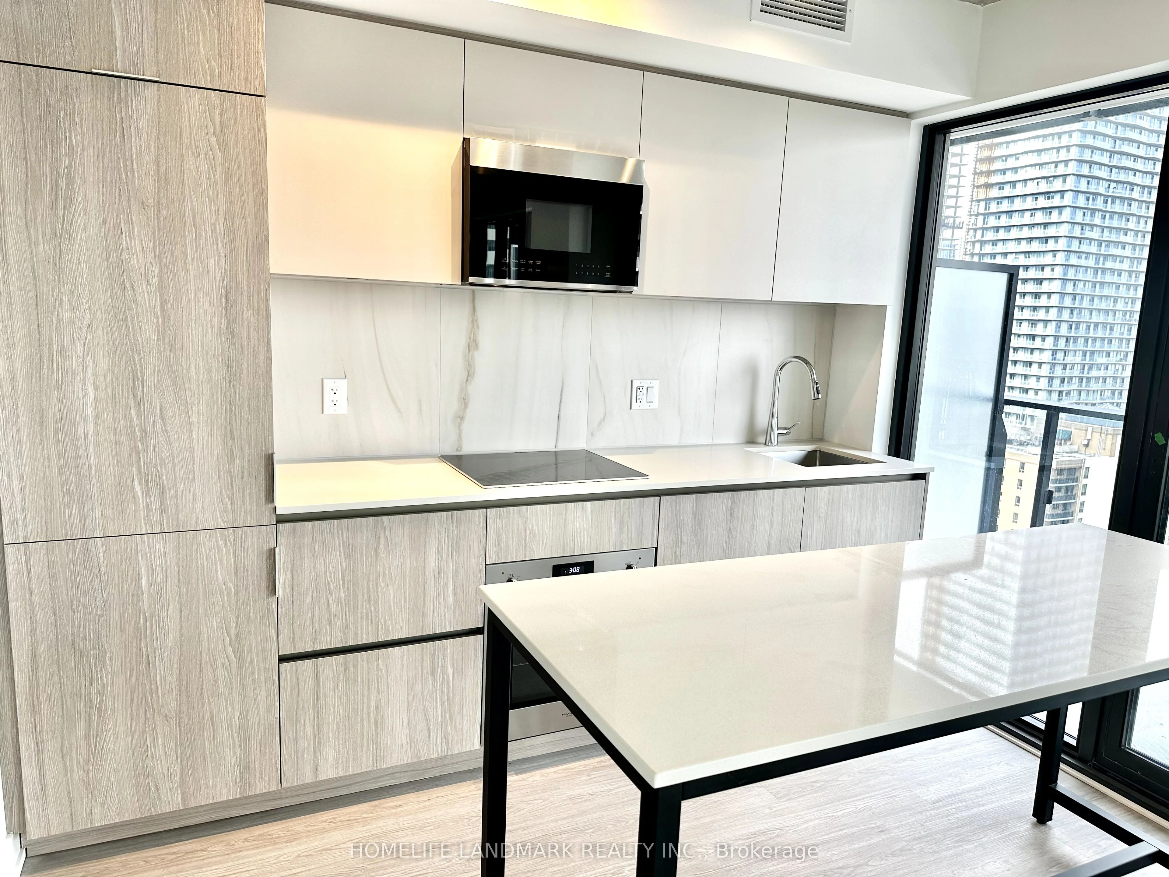 47 Mutual Street 2305, Toronto C08, On M5b 0c6