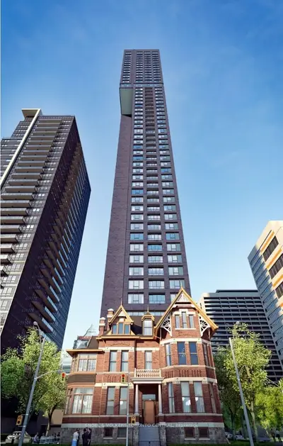 25 Selby Street 4510, Toronto C08, On M4y 0e6