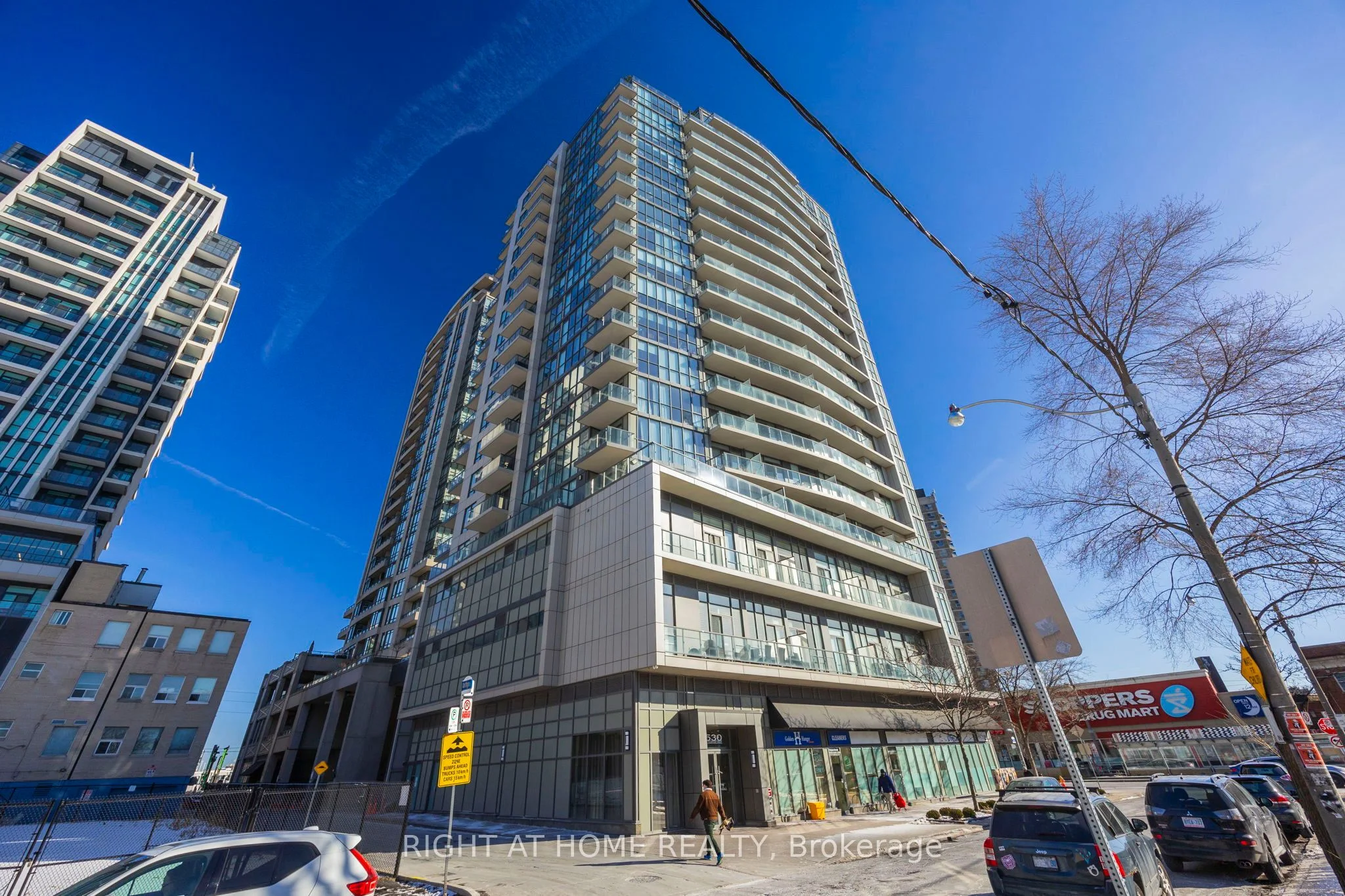 530 St Clair Avenue 1503, Toronto C03, On M6c 0a2