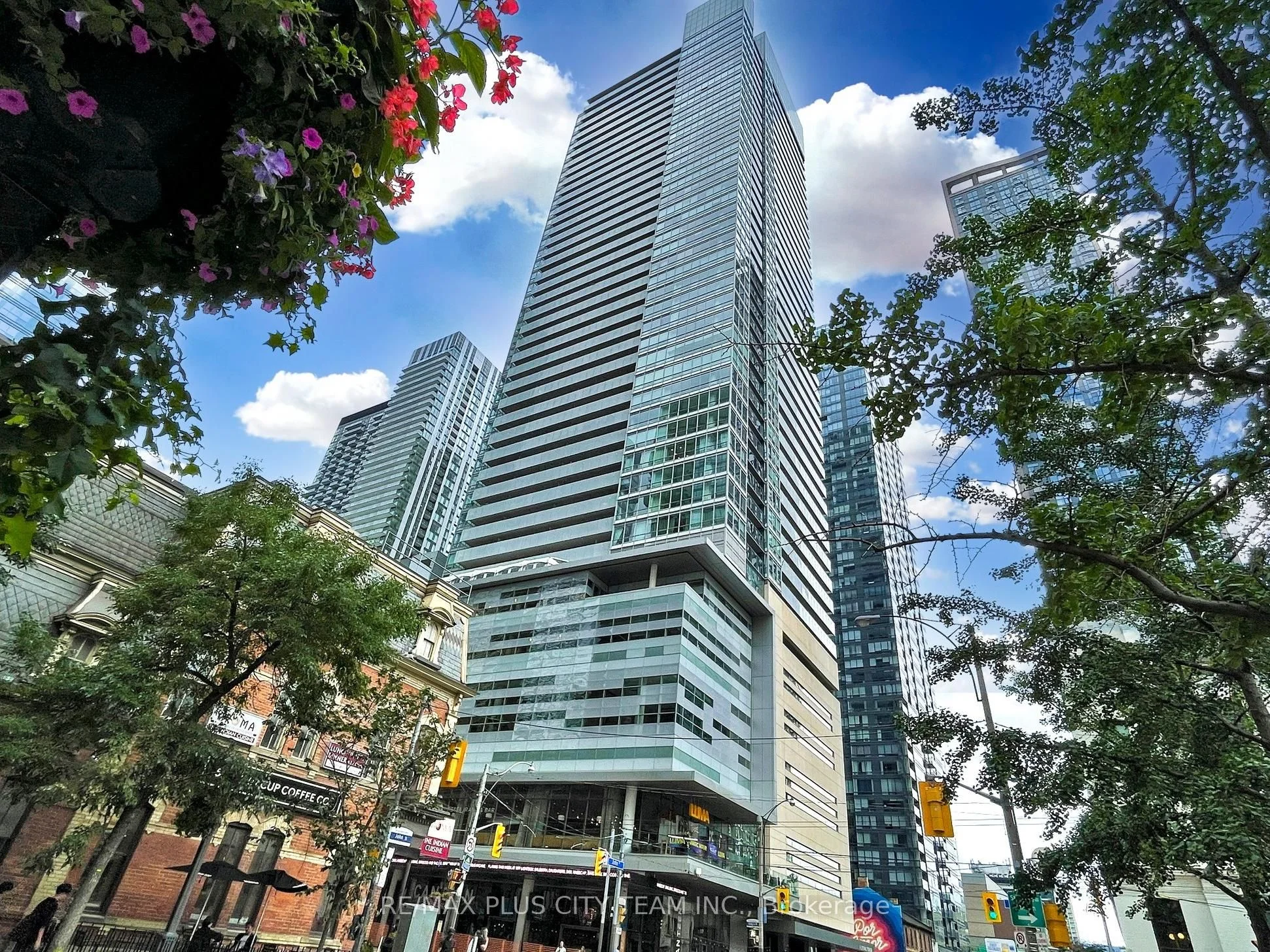 Condo Apartment in Toronto