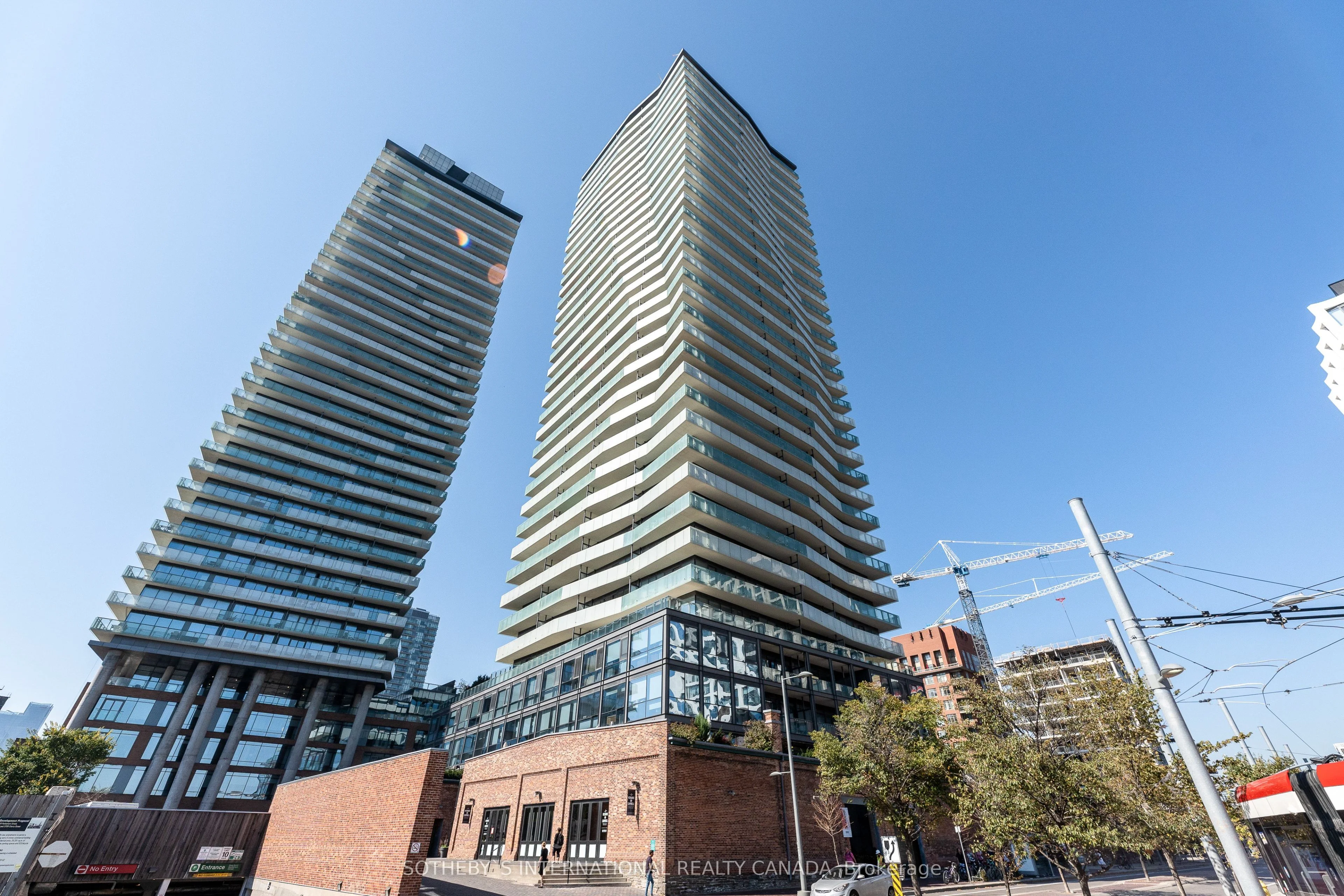 Condo Apartment in Toronto