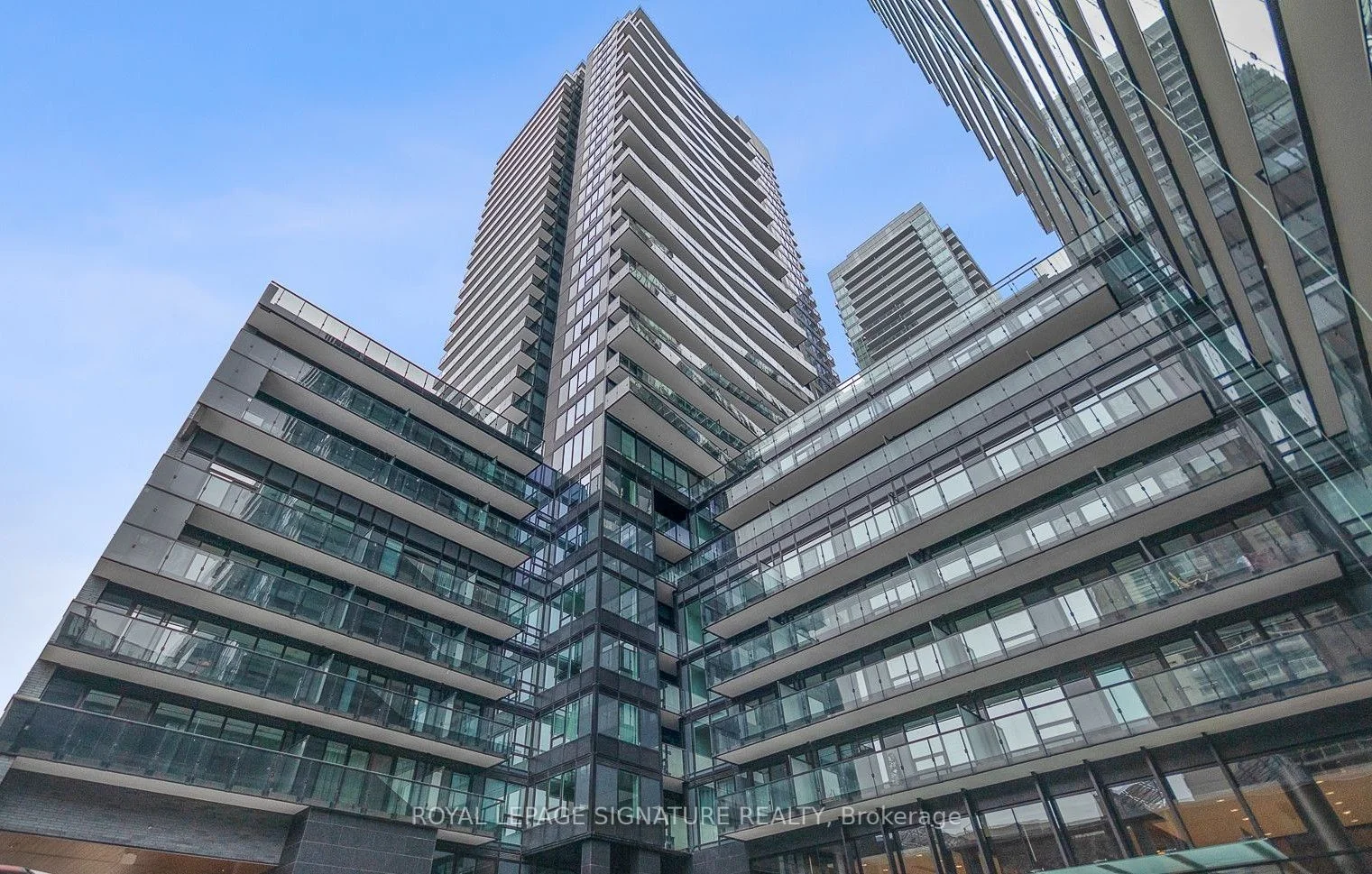 127 Broadway Avenue 3301, Toronto C10, On M4p 1v4